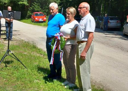 Spominska slovesnost na Trotovem vrhu na Strojni (14)
